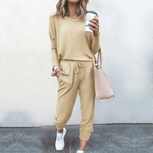 Women's Two Piece Loose Scrunchy Long Sleeve Top Cuffed Ankle Joggers Loungewear