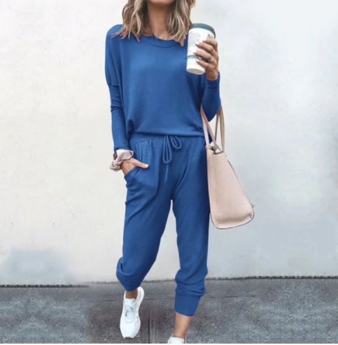 Women's Two Piece Loose Scrunchy Long Sleeve Top Cuffed Ankle Joggers Loungewear